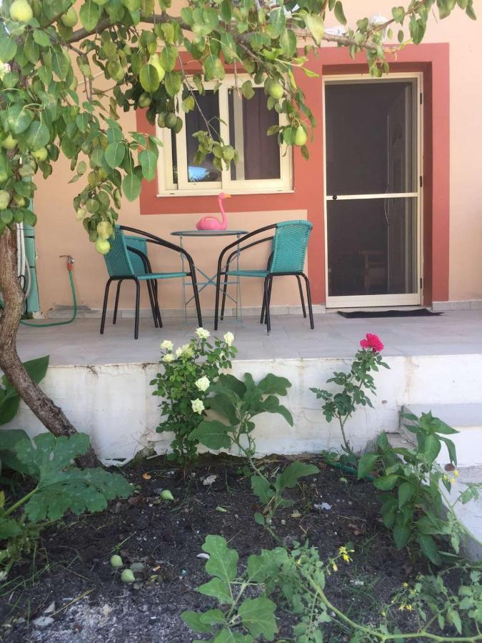 Domenica House Apartment Kondaraina Exterior photo